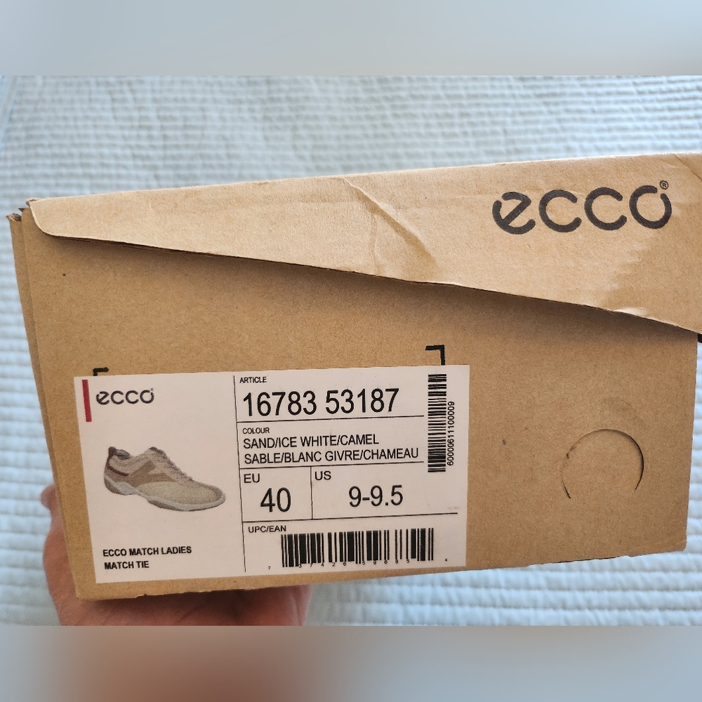 Ecco Ladies tennis or golf shoe. 9.5
